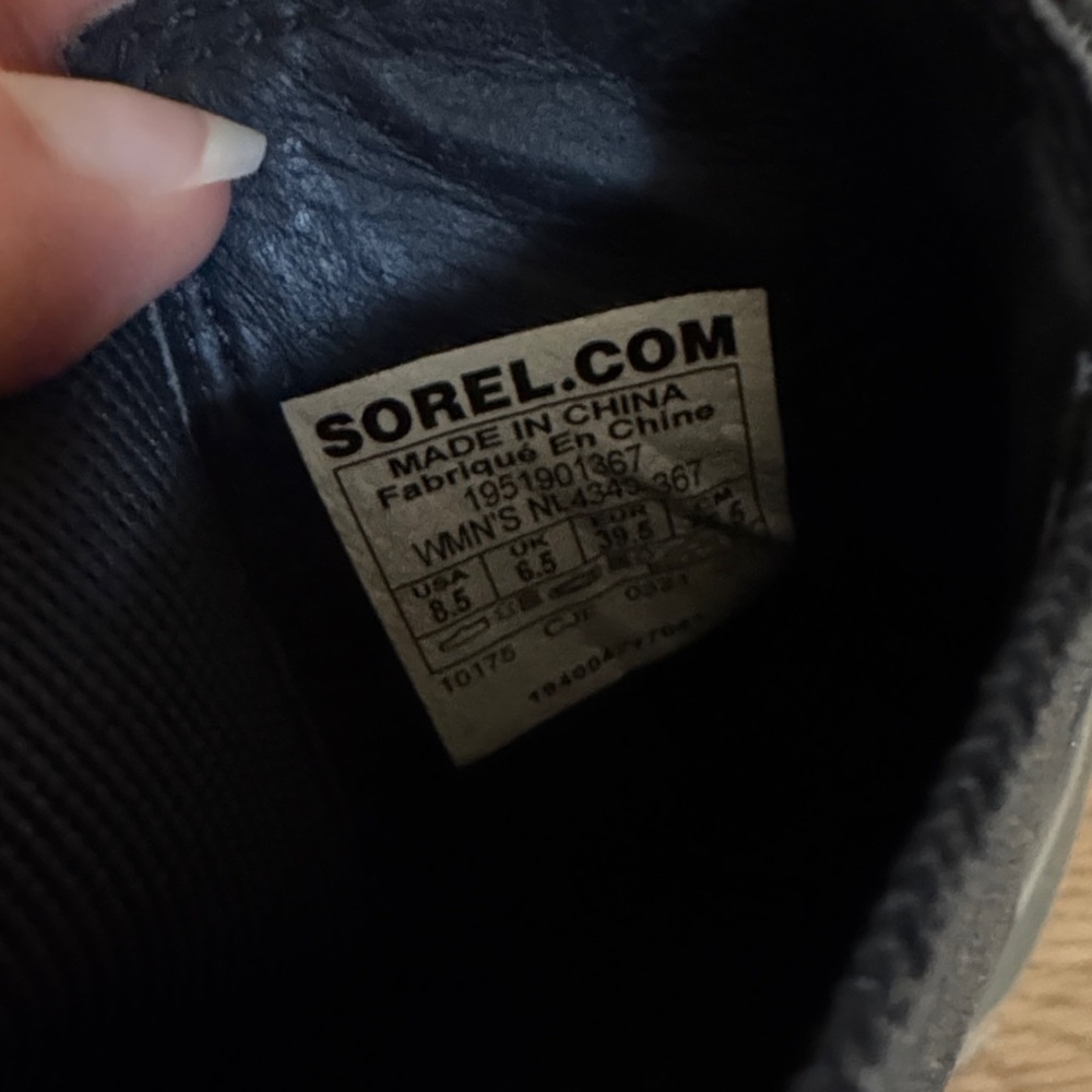 Like NEW! Waterproof Sorel Brex Heel Lug Chelsea Boot in Olive Green, size 8.5 - Picture 2 of 4